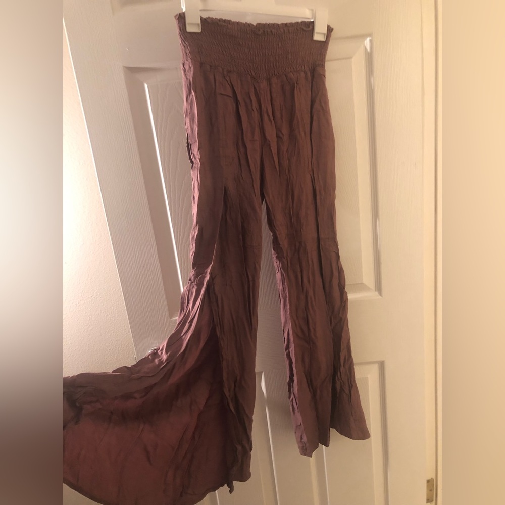 Flowy pink pants high waisted